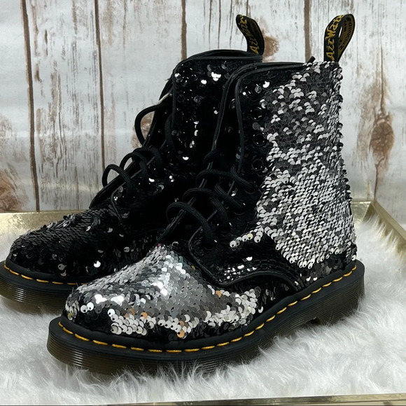 Dr.Martens 1460 Pascal Reversible Flipped Sequin Black/Silver Boots NEW - Picture 5 of 15